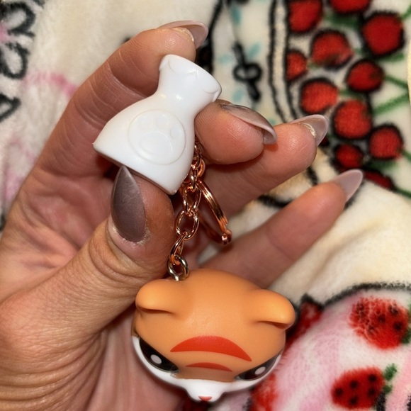 Littlest Pet Shop orange cat g7 #132 series 3 keychain - Picture 3 of 4